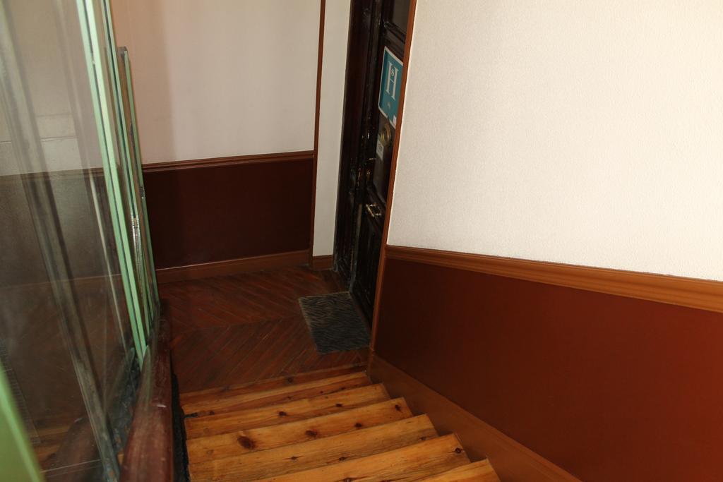 Hostal Graciela Madrid Exterior foto