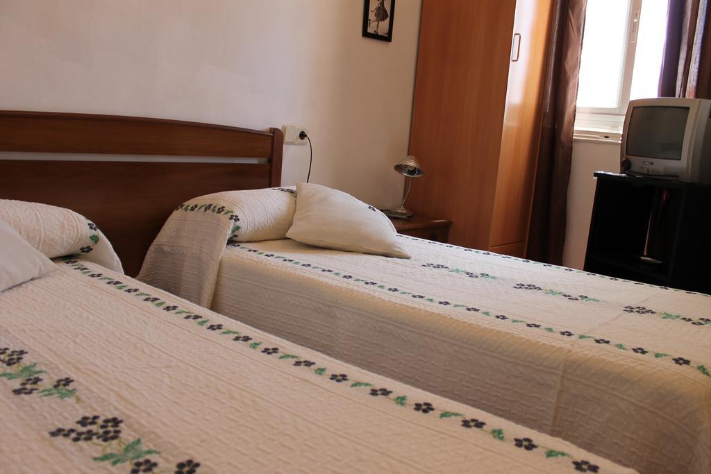 Hostal Graciela Madrid Habitación foto