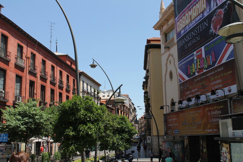 Hostal Graciela Madrid Exterior foto